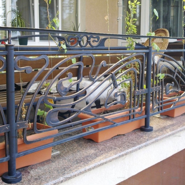 Кованое ограждение террасы