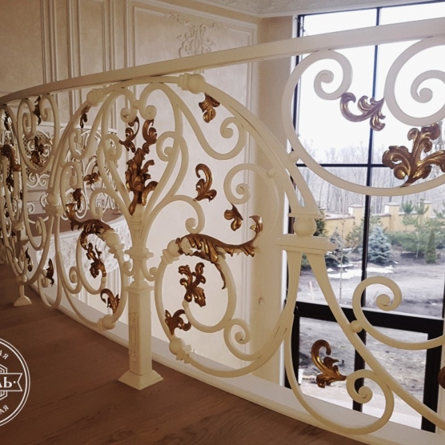 Балконное ограждение второго света