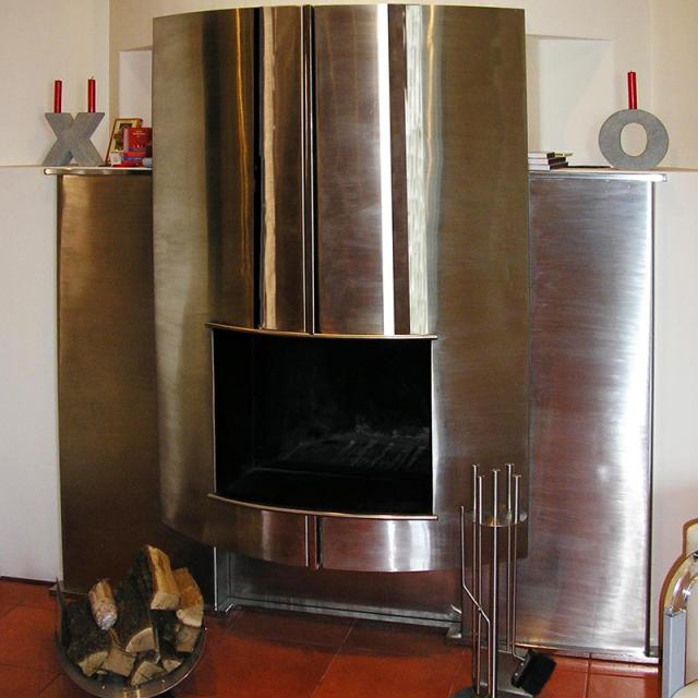 Камин из нержавеющей стали